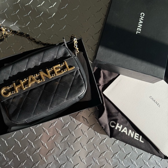 Chanel Quilted Enchained Logo Camera Bag in Black - Picture 2 of 12